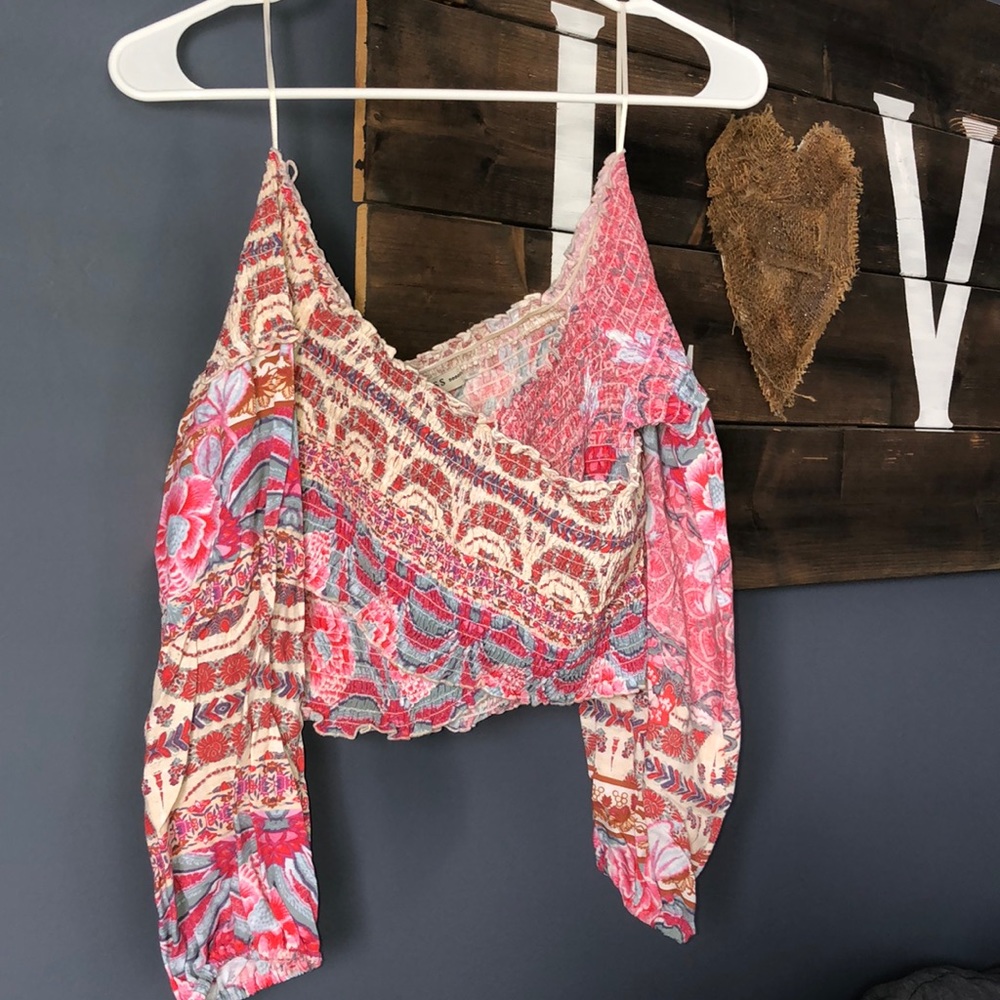 Long sleeve crop top